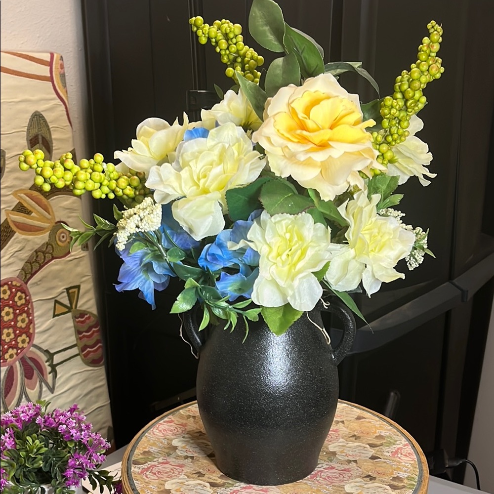 Classical Handmade Floral Arrangement in pottery vase